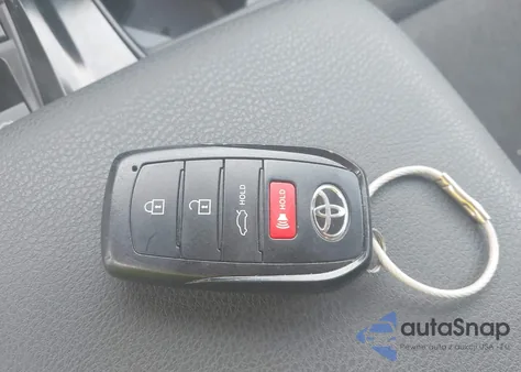 2025 Toyota Camry Le z USA, uszkodzony, nr VIN 4T1DAACK3SU045989